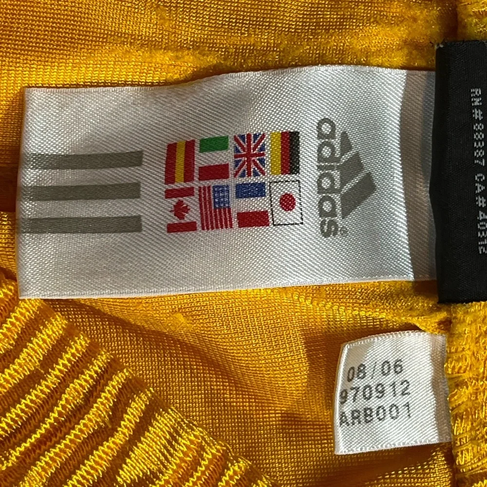 Adidas Athletic Shorts Mens L Yellow Gold 3 Stripe Drawstring - Picture 3 of 7